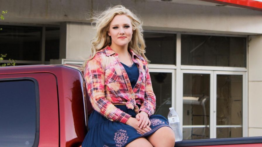 Fox411 Country: Meet country pop newcomer Kaylee Keller.