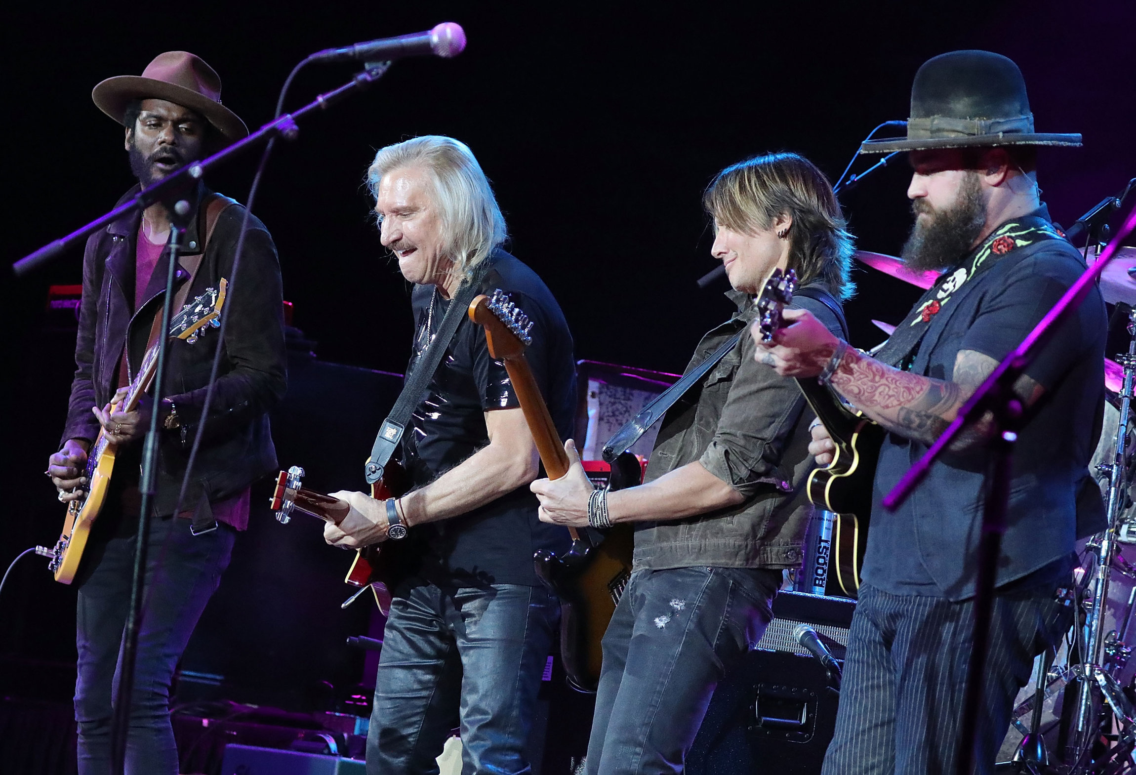 FAIRFAX, VA - SEPTEMBER 20: (L to R) Gary Clark Jr., Joe Walsh, Keith Urban and Zac Brown perform at the VetsAid Charity Benefit Concert at Eagle Bank Arena on September 20, 2017 in Fairfax, Virginia. VetsAid is a foundation created by rock legand Walsh to support veterans and their families. (Photo by Paul Morigi/Getty Images)