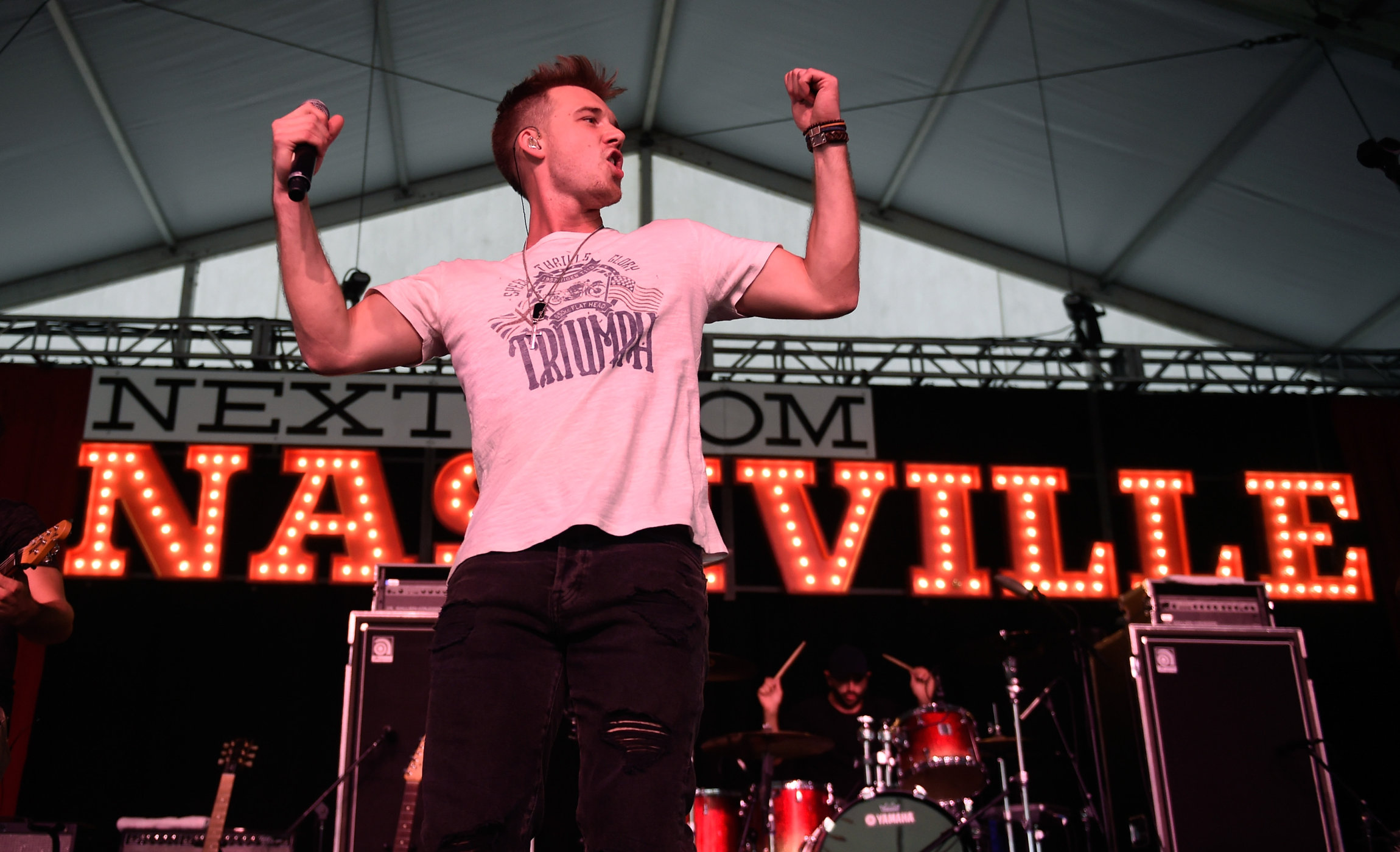 LAS VEGAS, NV - SEPTEMBER 30: Recording artist Morgan Wallen performs during the Route 91 Harvest country music festival at the Las Vegas Village on September 30, 2017 in Las Vegas, Nevada. (Photo by David Becker/Getty Images)