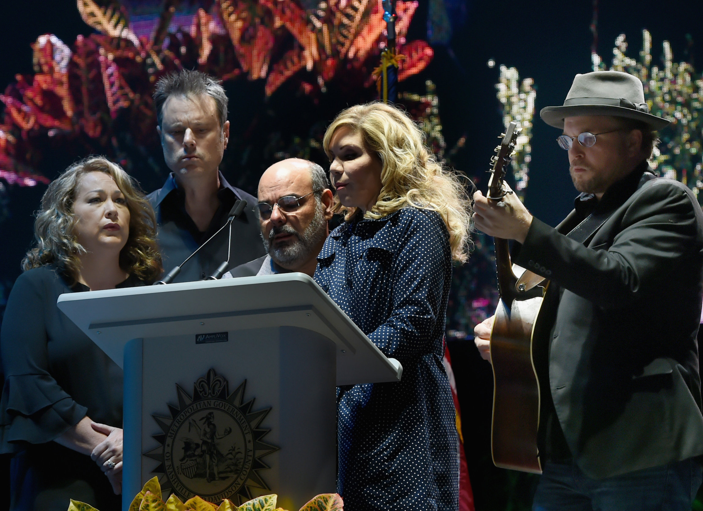 NASHVILLE, TN - OCTOBER 02: Singers/Songwriters Alison Krauss and The Cox Family perform during Nashville Candelight Vigil For Las Vegas at Ascend Amphitheater on October 2, 2017 in Nashville, Tennessee. Late Sunday night, a lone gunman, Stephan Paddock, 64, of Mesquite, Nevada, opened fire on attendees at the Route 91 Harvest Festival, a three-day country music festival, leaving at least 59 dead and over 500 injured before killing himself. The massacre is one of the deadliest mass shooting events in U.S. history. (Photo by Rick Diamond/Getty Images)