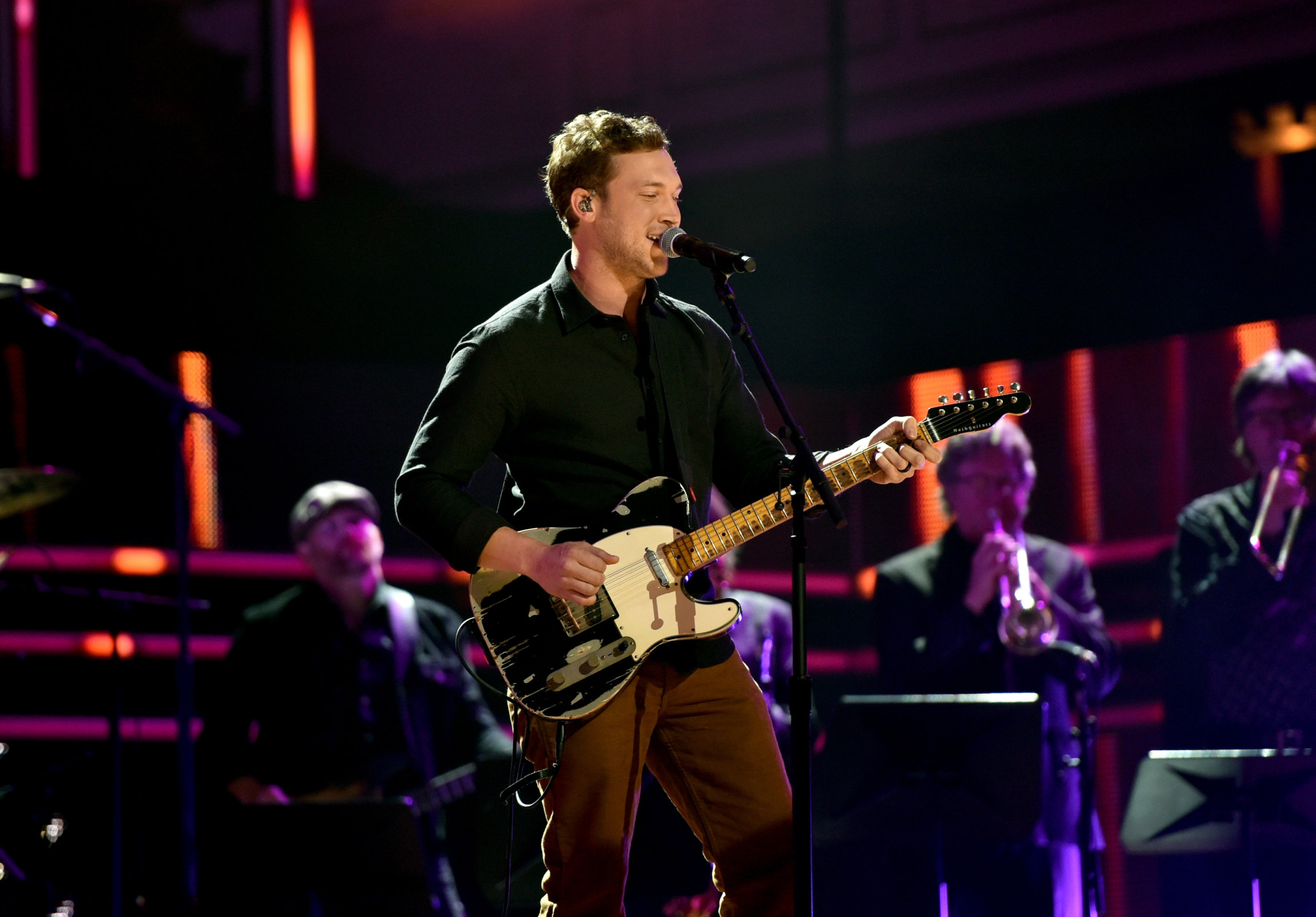 NASHVILLE, TN - OCTOBER 18: Singer-songwriter Phillip Phillips performs onstage at the 2017 CMT Artists Of The Year on October 18, 2017 in Nashville, Tennessee. (Photo by John Shearer/Getty Images for CMT)