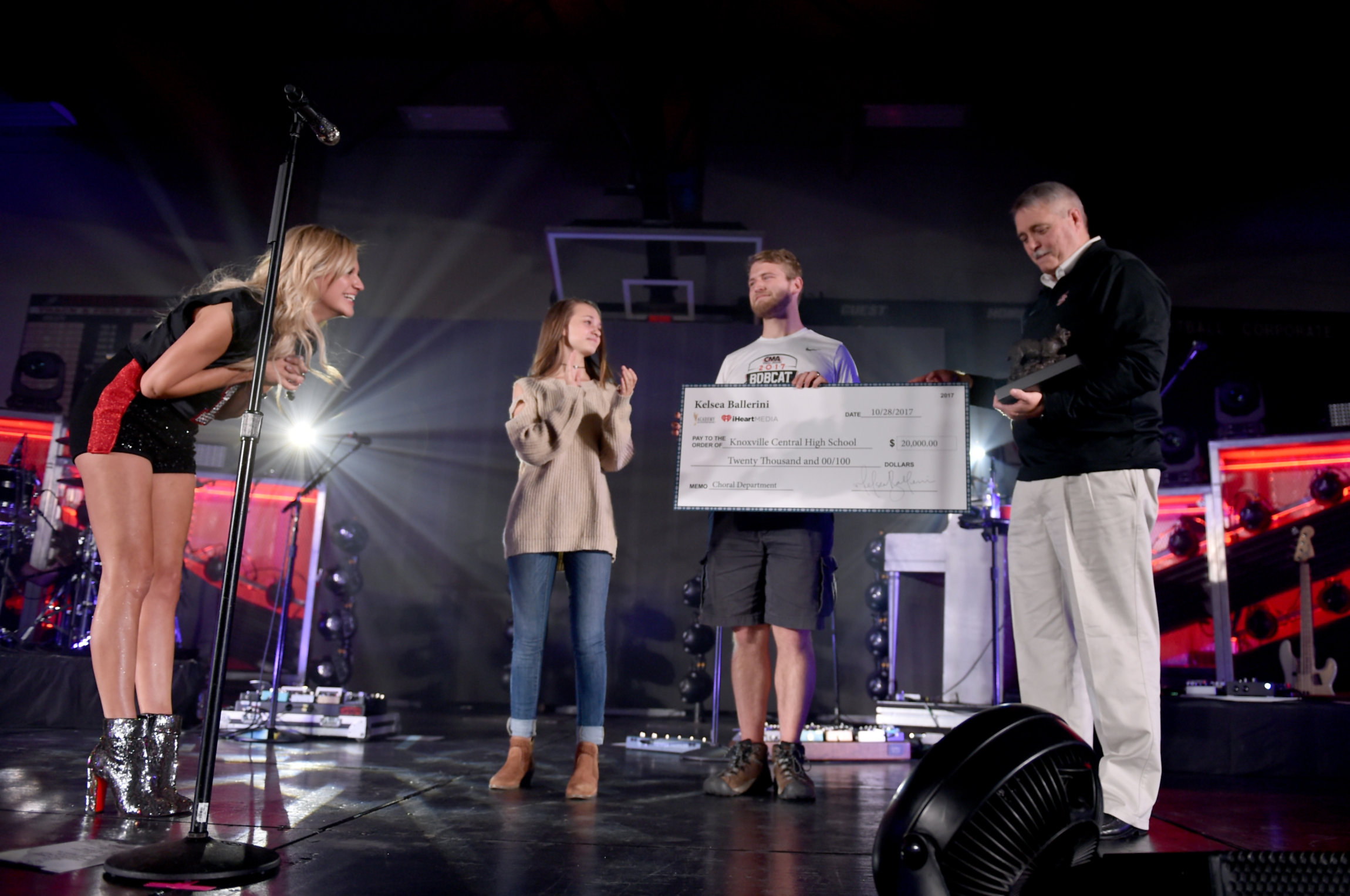 KNOXVILLE, TN - OCTOBER 28: Kelsea Ballerini, iHeart Radio and The ACM's donate money to Central High School during her concert by the Tennessee Department of Tourist Development on October 28, 2017 in Knoxville, Tennessee. (Photo by John Shearer/Getty Images for Tennessee Department of Tourist Development)