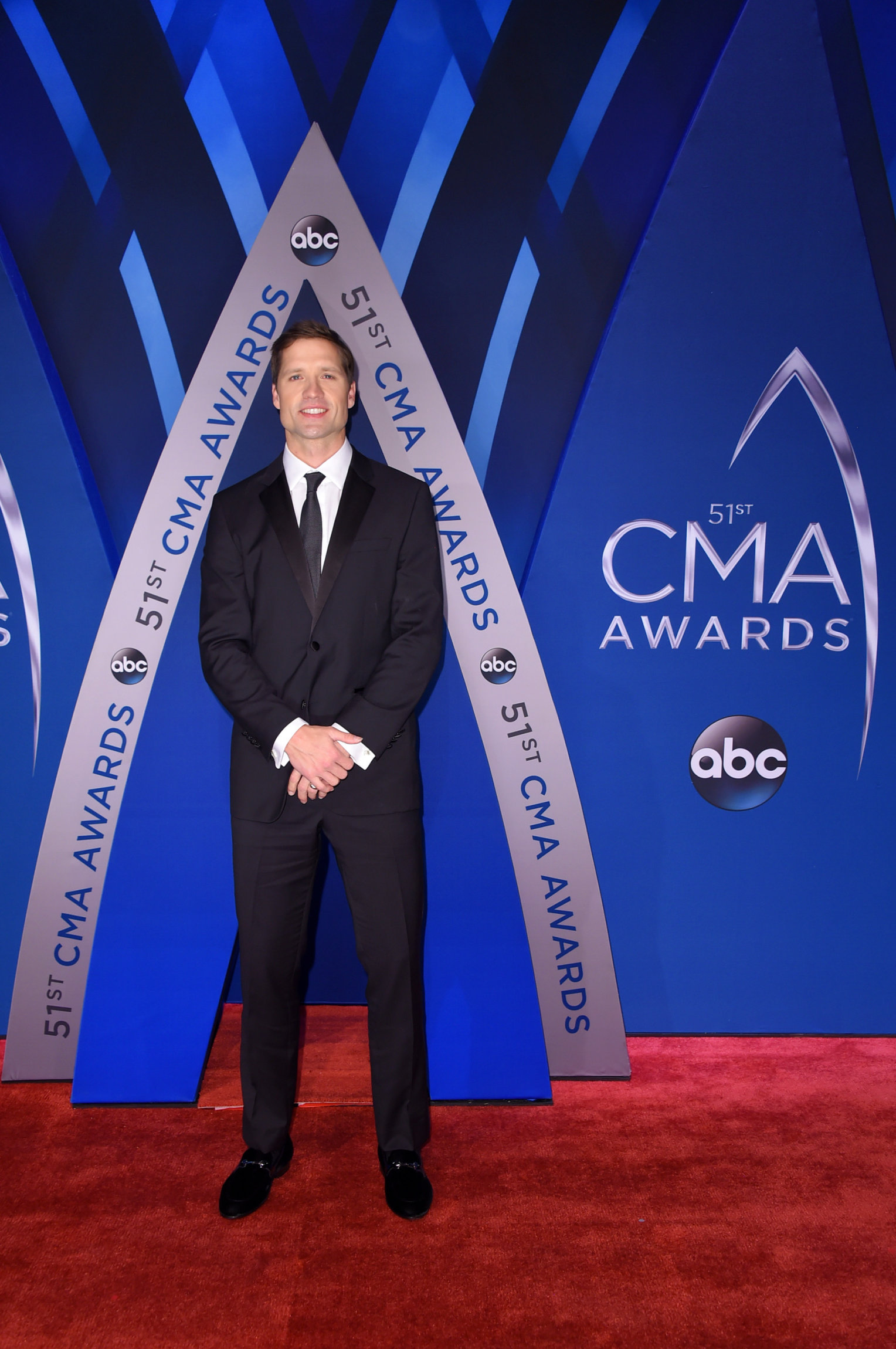 NASHVILLE, TN - NOVEMBER 08: Snger-songwriter Walker Hayes attends the 51st annual CMA Awards at the Bridgestone Arena on November 8, 2017 in Nashville, Tennessee. (Photo by Michael Loccisano/Getty Images)