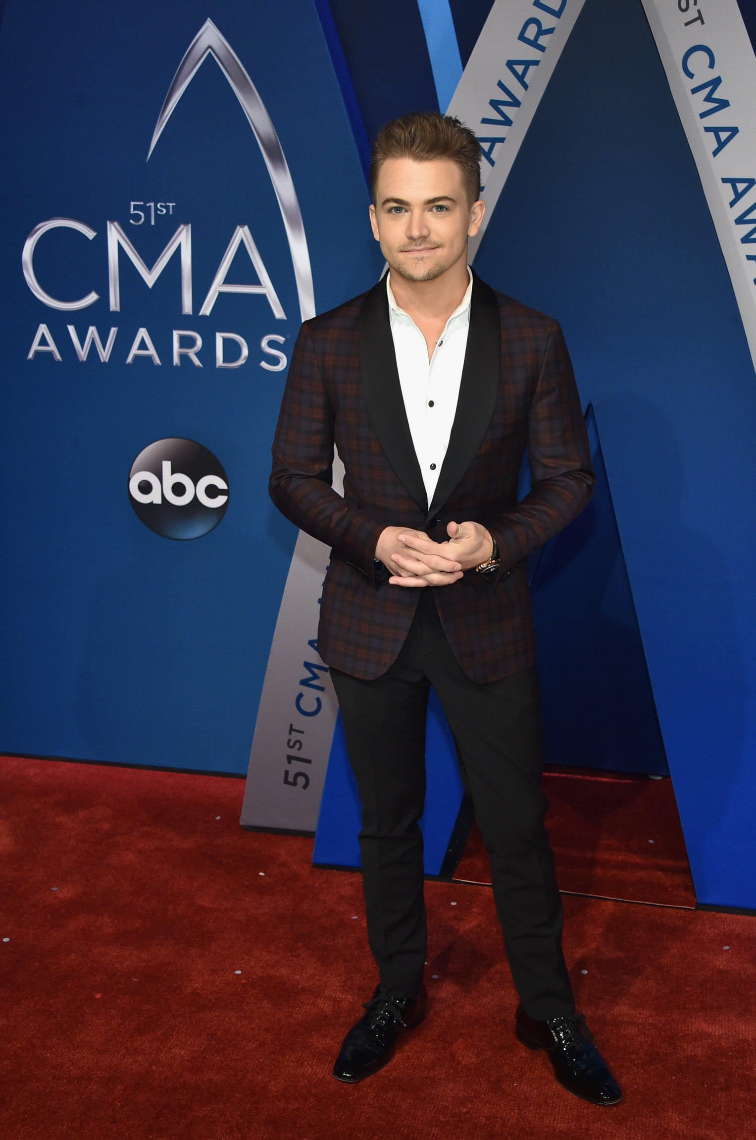 NASHVILLE, TN - NOVEMBER 08: Singer-songwriter Hunter Hayes attends the 51st annual CMA Awards at the Bridgestone Arena on November 8, 2017 in Nashville, Tennessee. (Photo by John Shearer/WireImage)