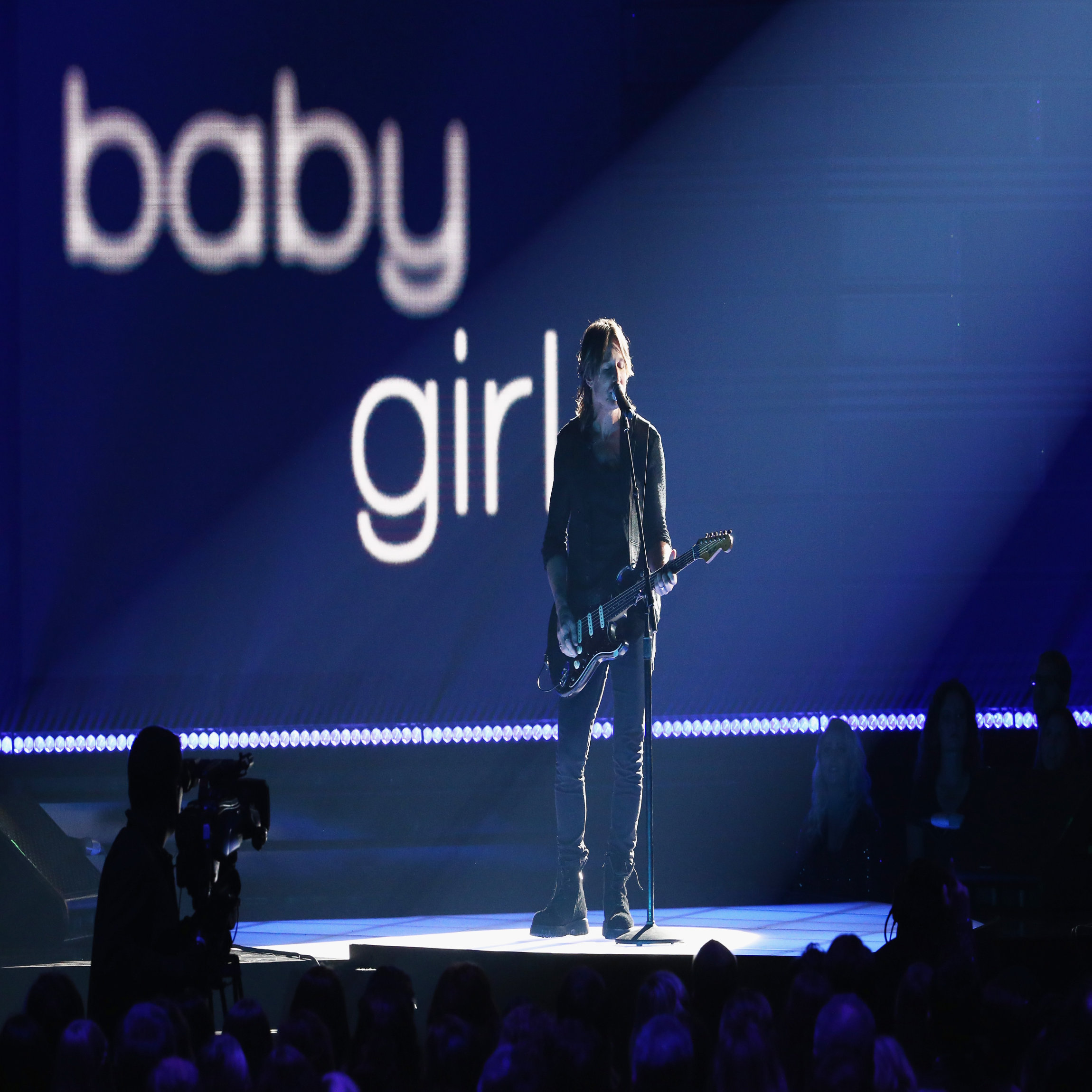 NASHVILLE, TN - NOVEMBER 08: Keith Urban performs onstage during the 51st annual CMA Awards at the Bridgestone Arena on November 8, 2017 in Nashville, Tennessee. (Photo by Terry Wyatt/FilmMagic)