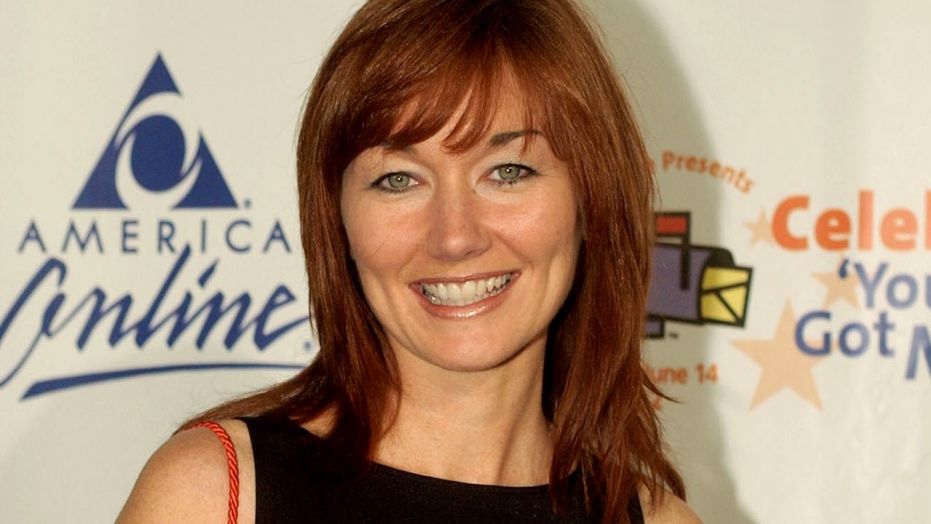 Grammy-winning country singer Lari White died on Jan. 23 at the age of 52.